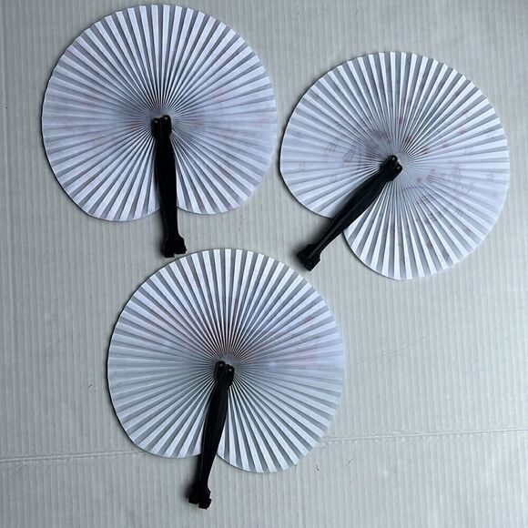 Paper Fans in patriotic print 3 Pack - Picture 6 of 10